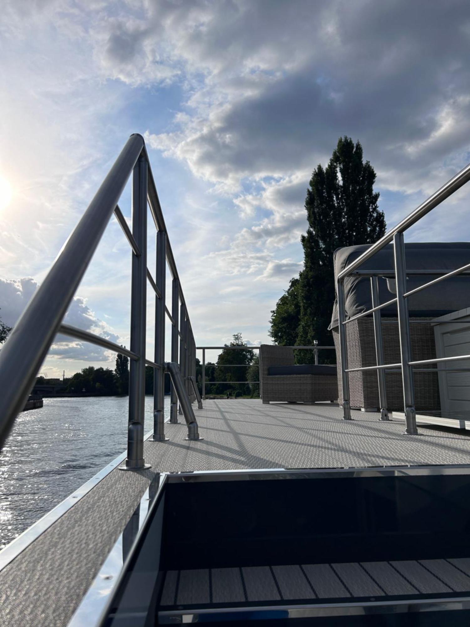 Nena Hausboot Otel Berlin Dış mekan fotoğraf